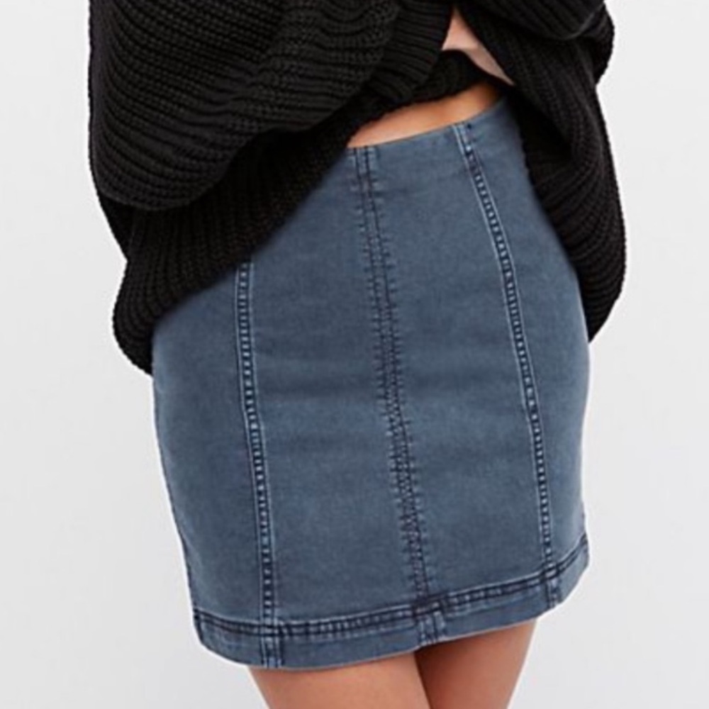 Free People Blue High Waisted Zip Back Casual Boho Cute Micro Mini Skirt size 4 - Picture 2 of 8
